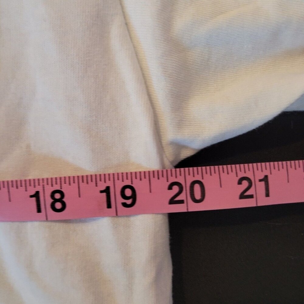 NWT Gildan Keep Calm And Merry On T Shirt Mens M White Graphic Print Christmas - Picture 5 of 6